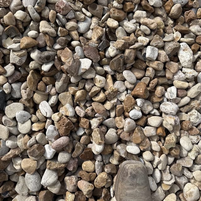 Tan River Gravel – 1″ to 2″